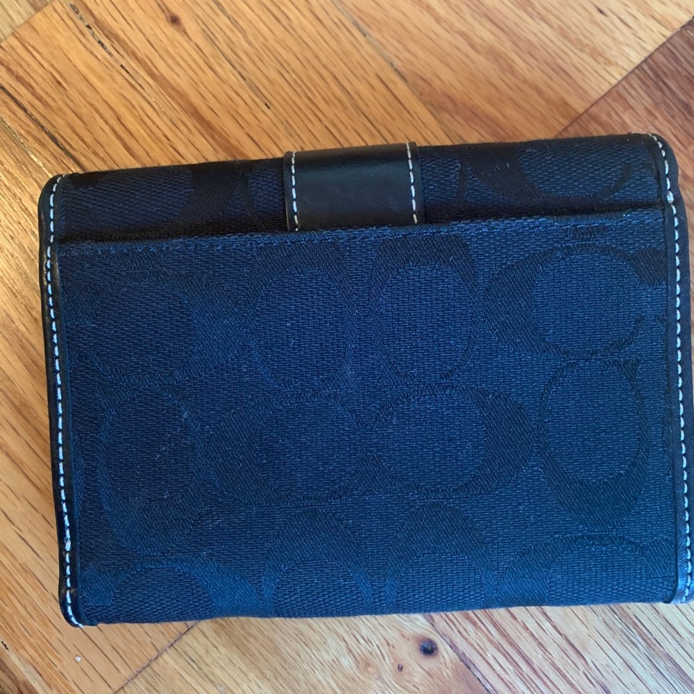Coach Wallet - Picture 2 of 6